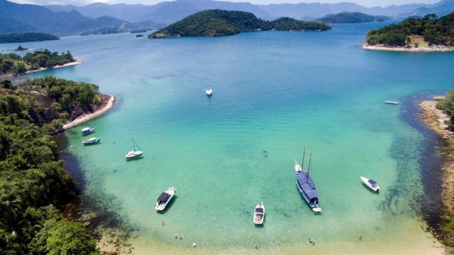 ANGRA DOS REIS 5 *****