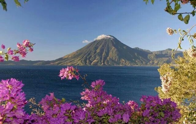 AVENTURA MAYA: DE GUATEMALA AL CARIBE